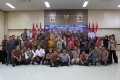 Berfoto Keluarga Besar BPK RI Perwakilan Provinsi Aceh bersama Kepala Perwakilan Provinsi Aceh yang baru Bapak Maman Abdulrachman dan yang sebelumnya Bapak Arif Agus, bertempat di Auditorium BPK RI Perwakilan Provinsi Aceh, pada tanggal 13 Juli 2012